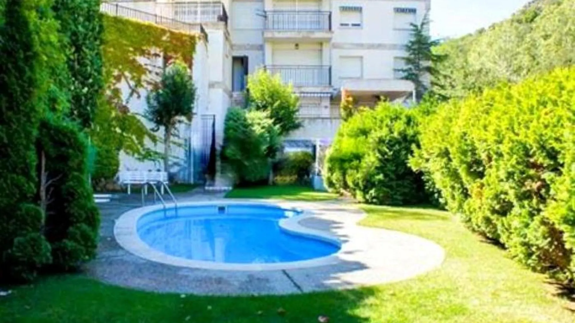Ma Terrasse Sur La Plage - Holiday Apartment توسا ذي مار
