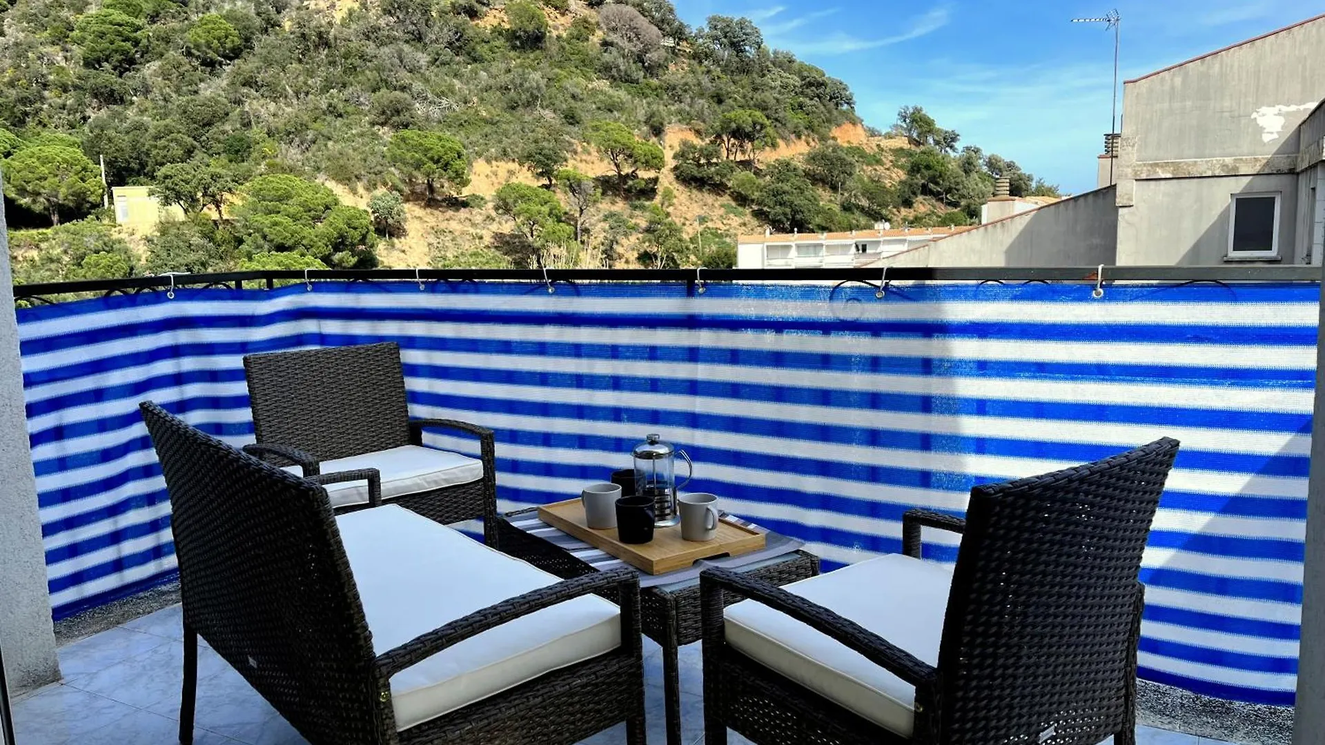 Ma Terrasse Sur La Plage - Holiday Apartment توسا ذي مار